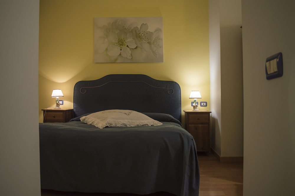 Double or Twin Room, Private Bathroom