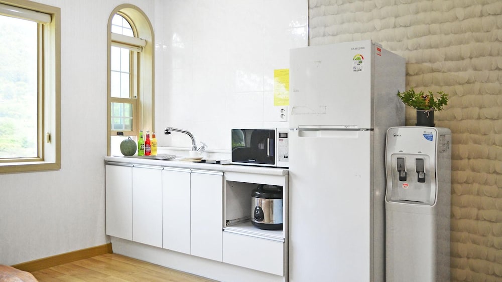 Basic Room, 1 Bedroom (Pineapplemint 205) - Photo 5