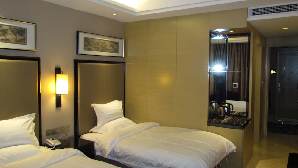 Standard Twin Room photo 2
