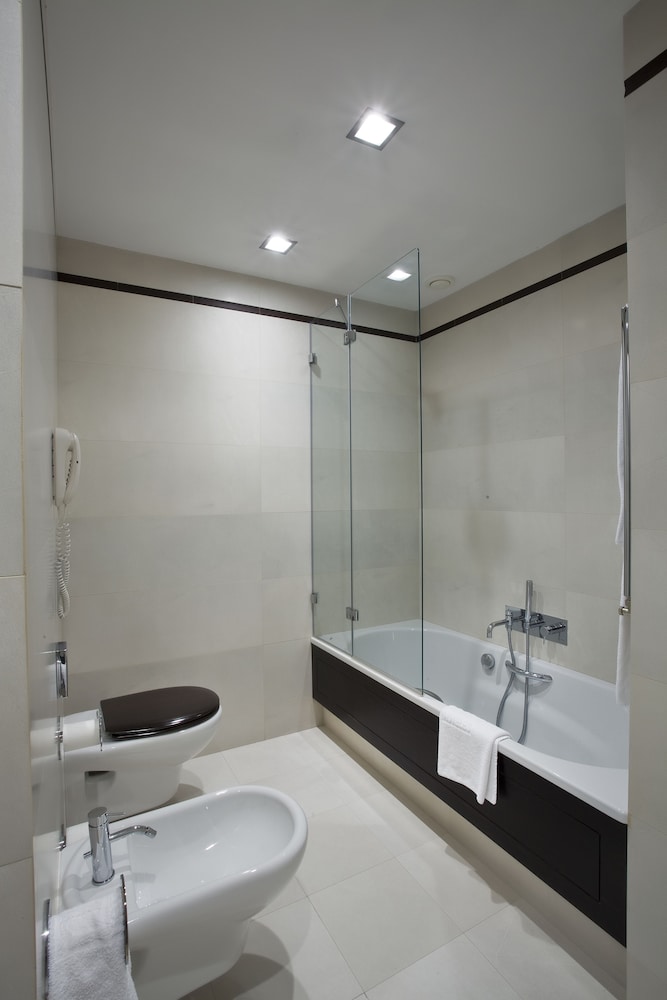 Superior Room (Extra Bed 3 adults) - Photo 5