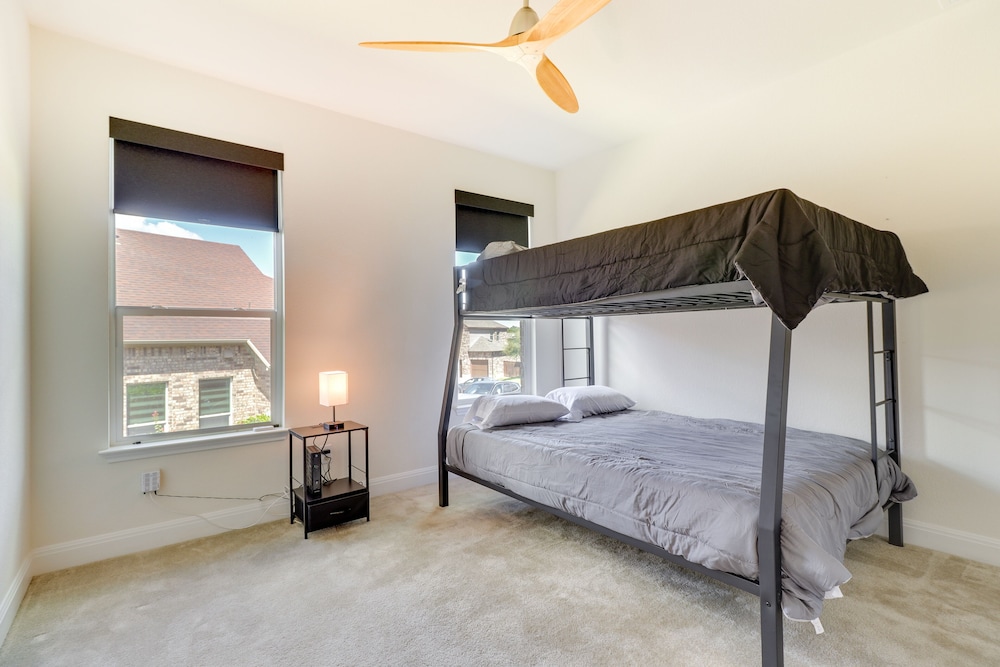 House (4 Bedrooms) photo 1