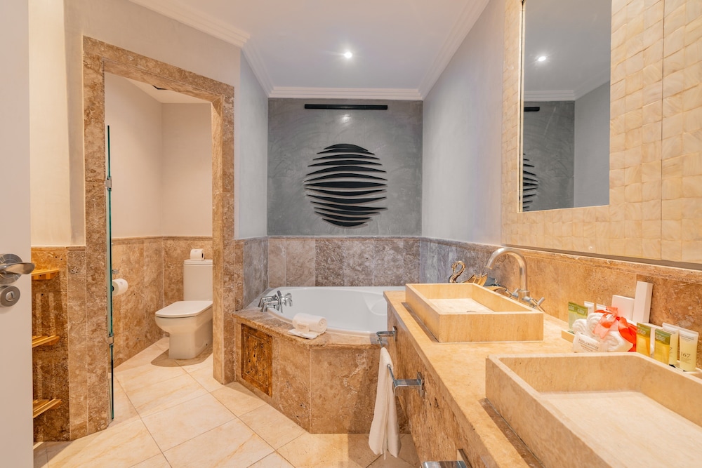 The Junior Suite, All-Inclusive - Photo 11