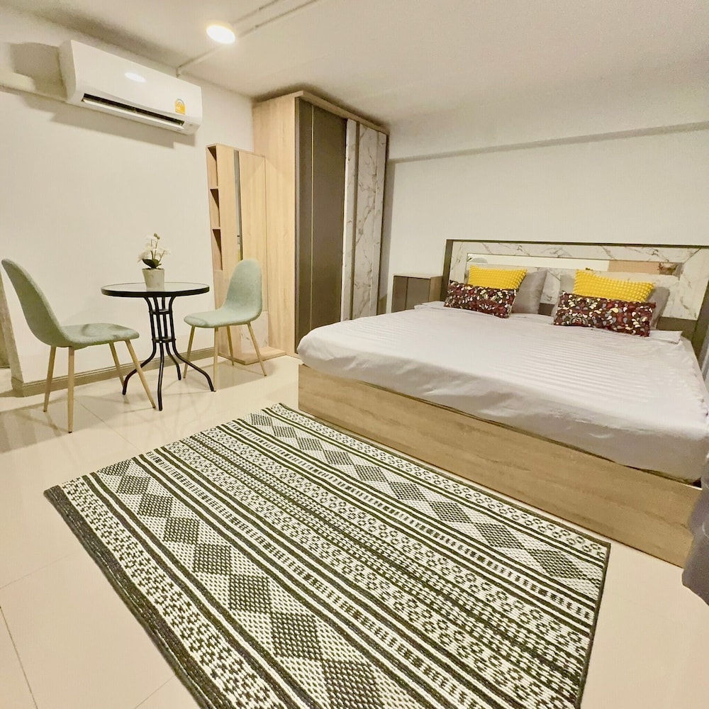 Deluxe Double Room photo 3