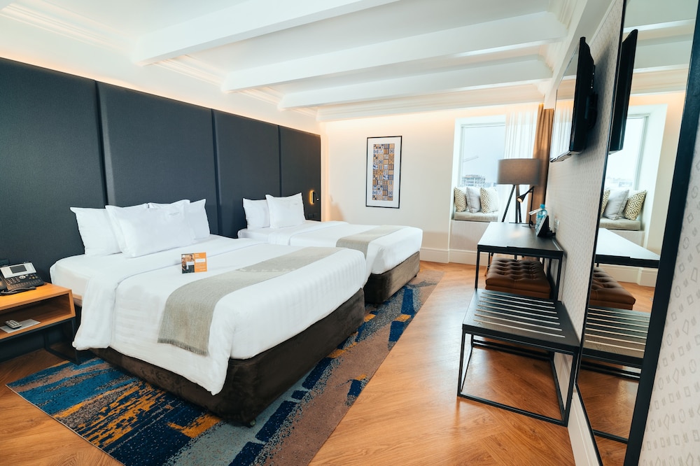 Standard Twin Room - Photo 8