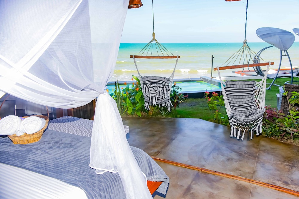 King Suite with Infinity Pool View