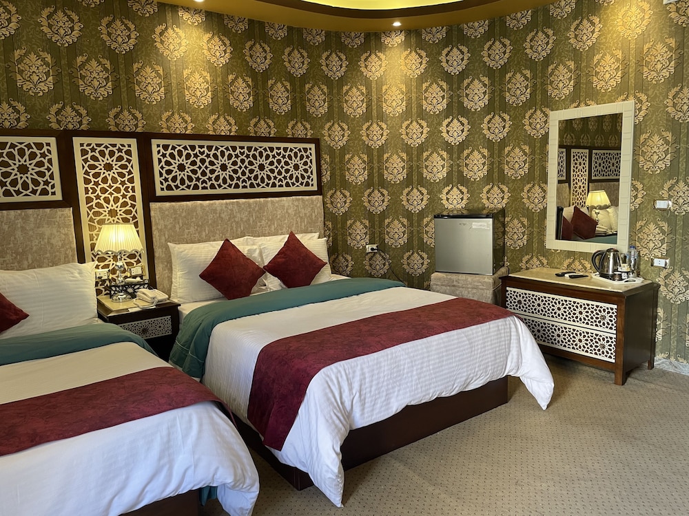 Deluxe Double or Twin Room, 2 Bedrooms, City View with Balcony