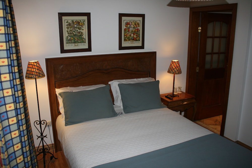 Economy Double Room photo 1