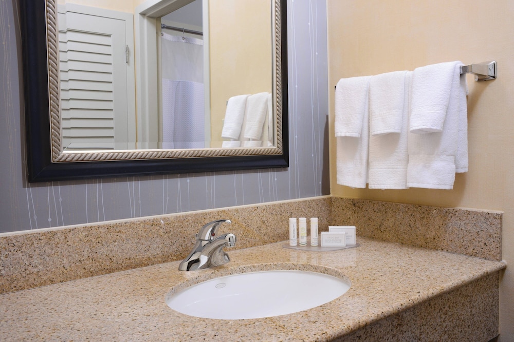 Room, 2 Double Beds (Mobility Accessible, Tub) - Photo 2