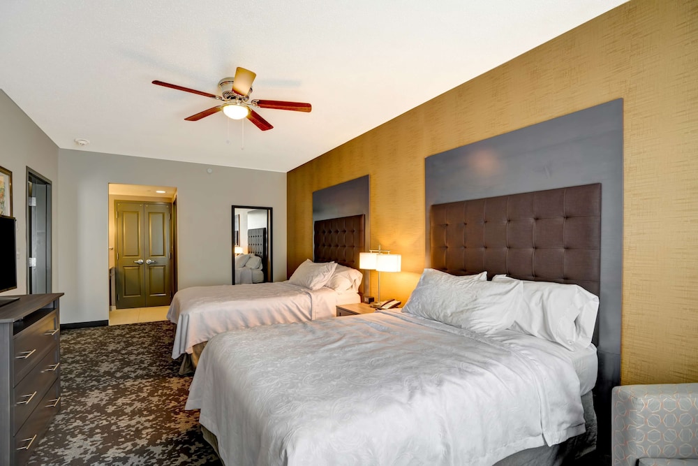 Suite, 2 Queen Beds, Accessible, Non Smoking (Hearing) photo 2