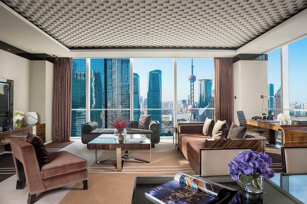 Presidential Suite, 3 Bedrooms (Pearl River View) photo 2