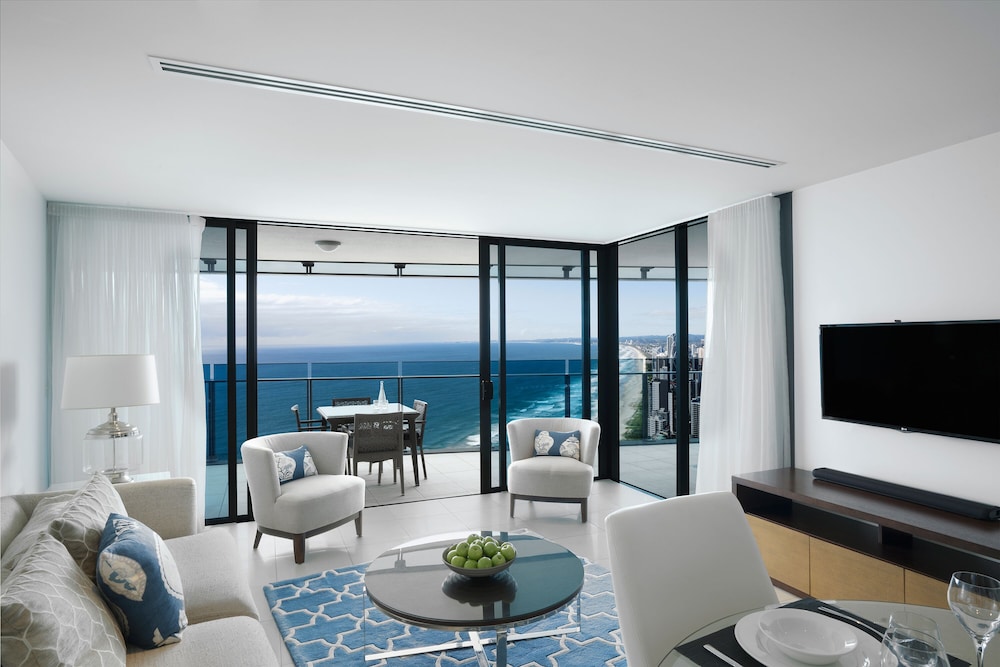 2 Bedroom Sky View Apartment - Photo 8
