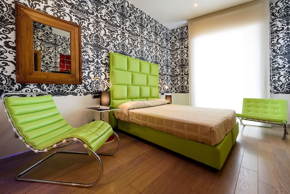 Classic Double Room, Jetted Tub, Partial Sea View - Photo 10