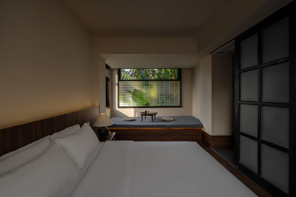 Family Double Room, Patio, River View