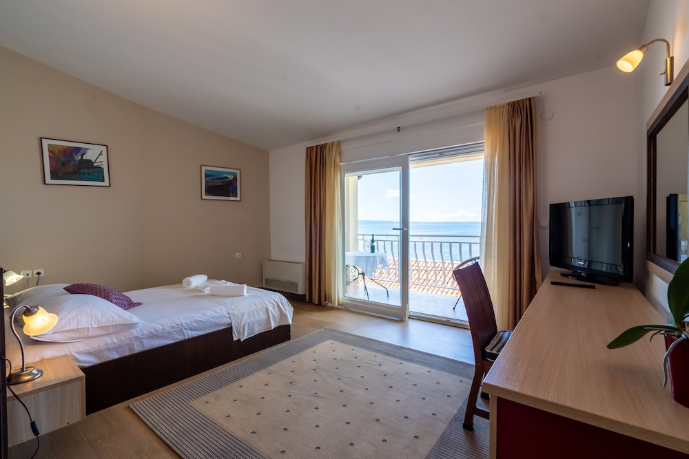 Superior Room, Sea View