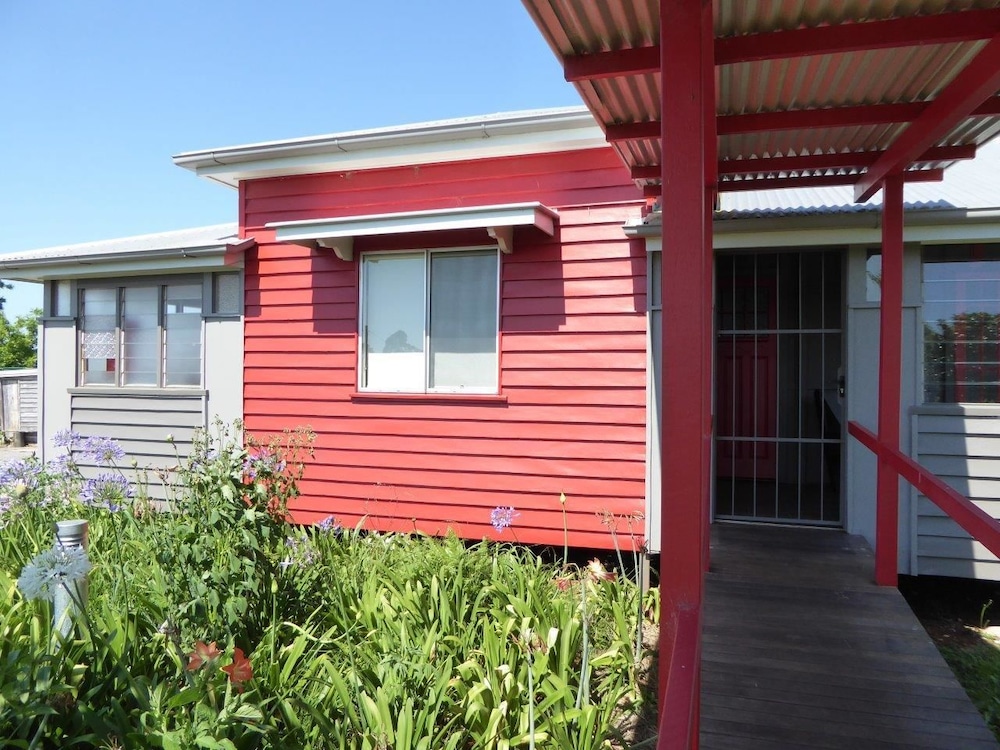 Sinclair Cottage - 2 Bedrooms photo 3