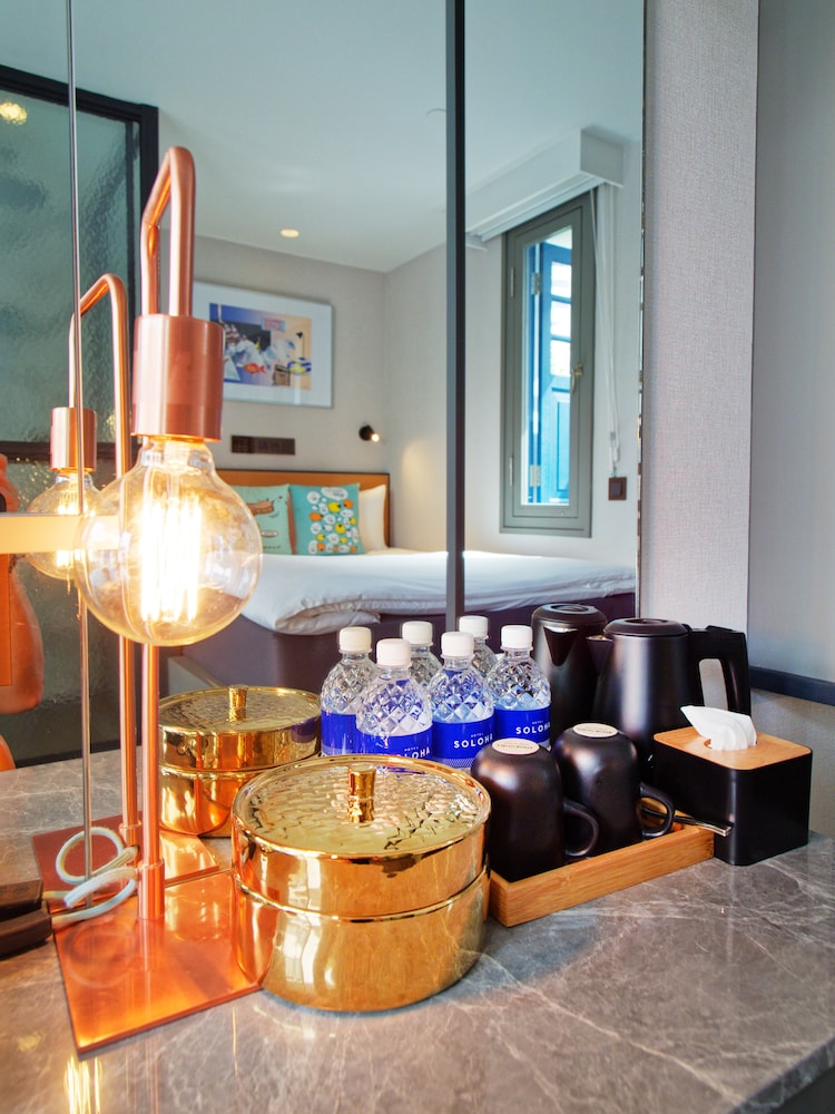 Suite With Outdoor Tub photo 3