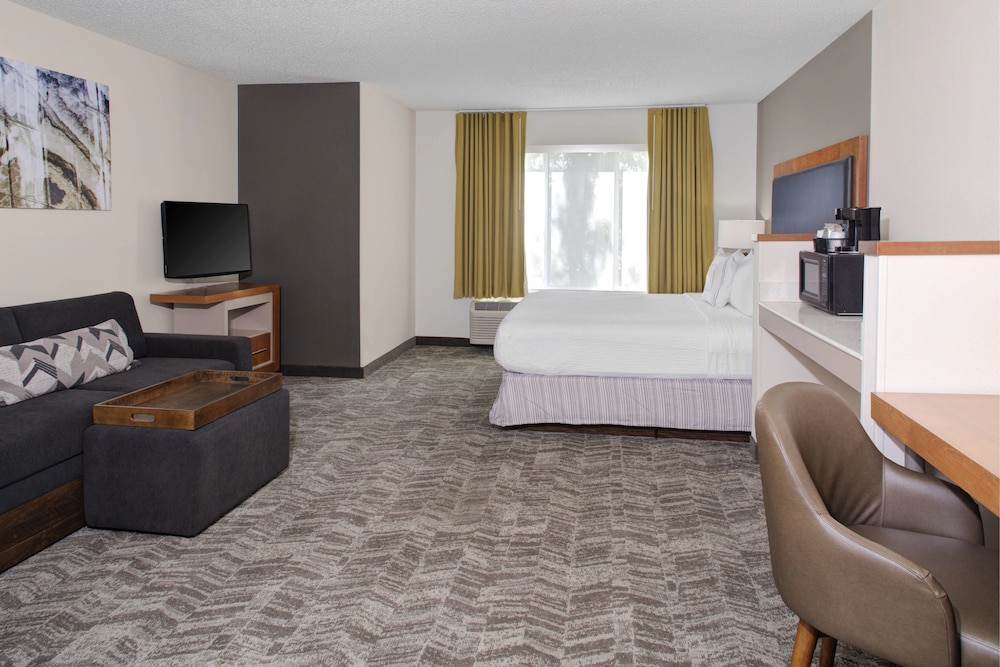 Suite, 1 King Bed with Sofa bed (Mobility/Hearing Accessible, Tub)