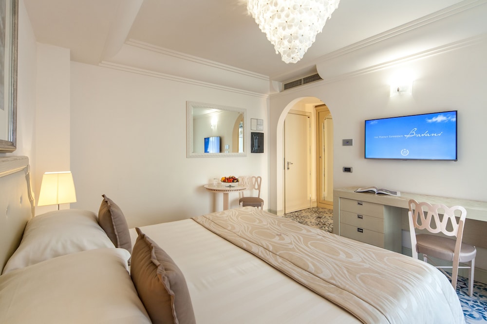 Classic Double Room Single Use, Sea View