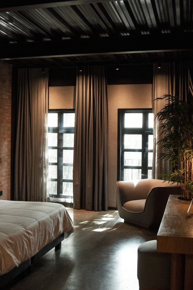 Executive Room, Balcony - Photo 1