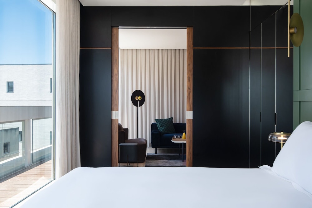 Executive Suite photo 3