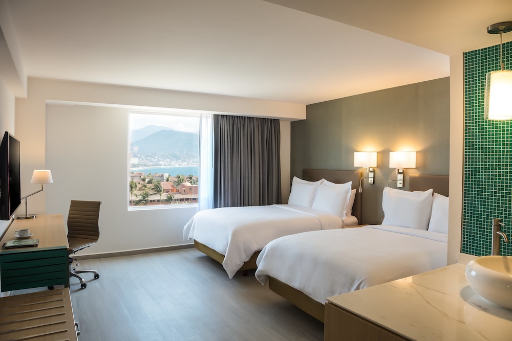 Superior Room, 2 Double Beds thumbnail 5