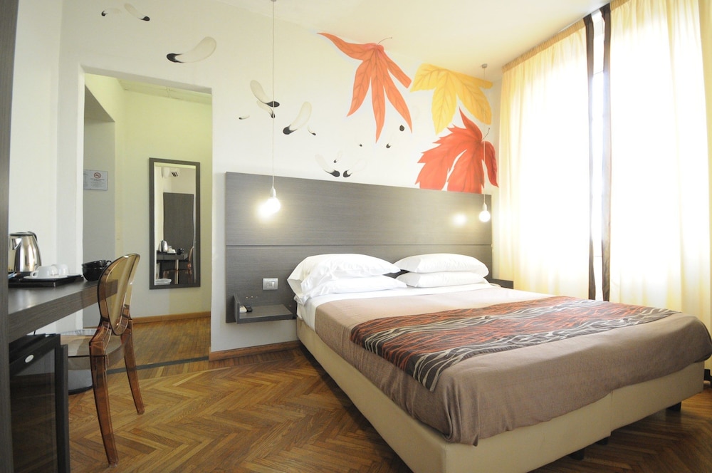 Double or Twin Room, Sea View - Photo 9