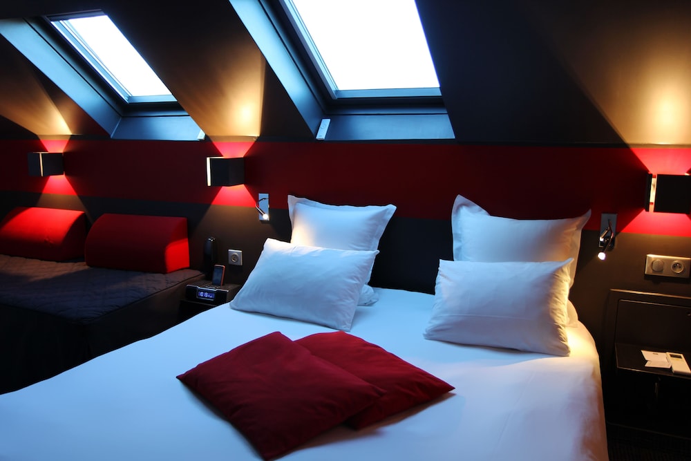 Superior Room, 1 Double Bed (Larger Room) photo 3