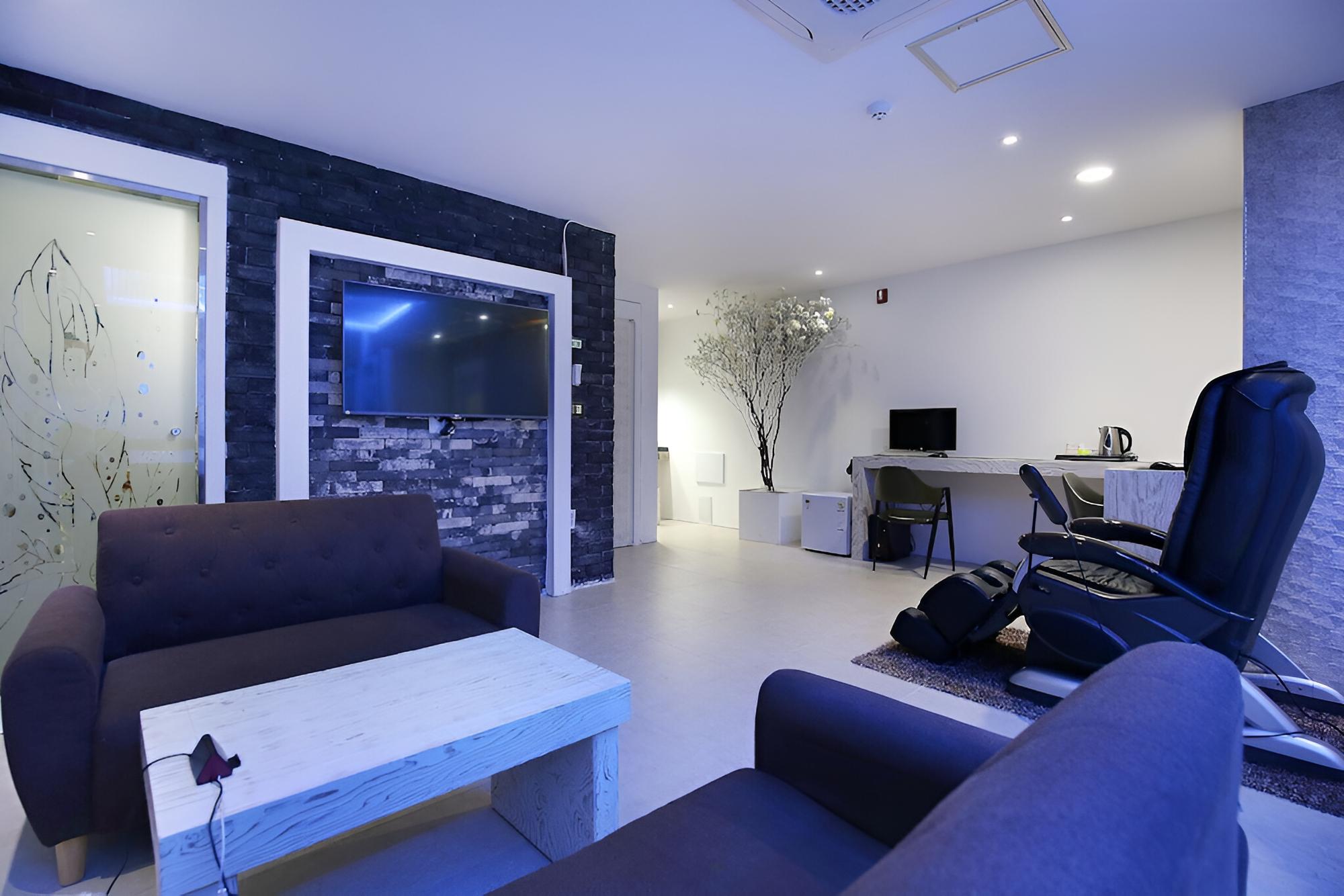 Room (VIP) - Photo 3