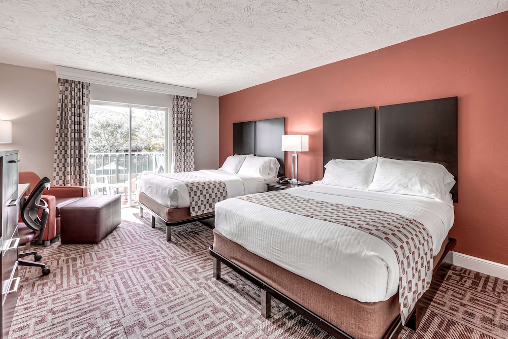 Room, 2 Double Beds, Accessible, Balcony (Hearing) - Photo 1