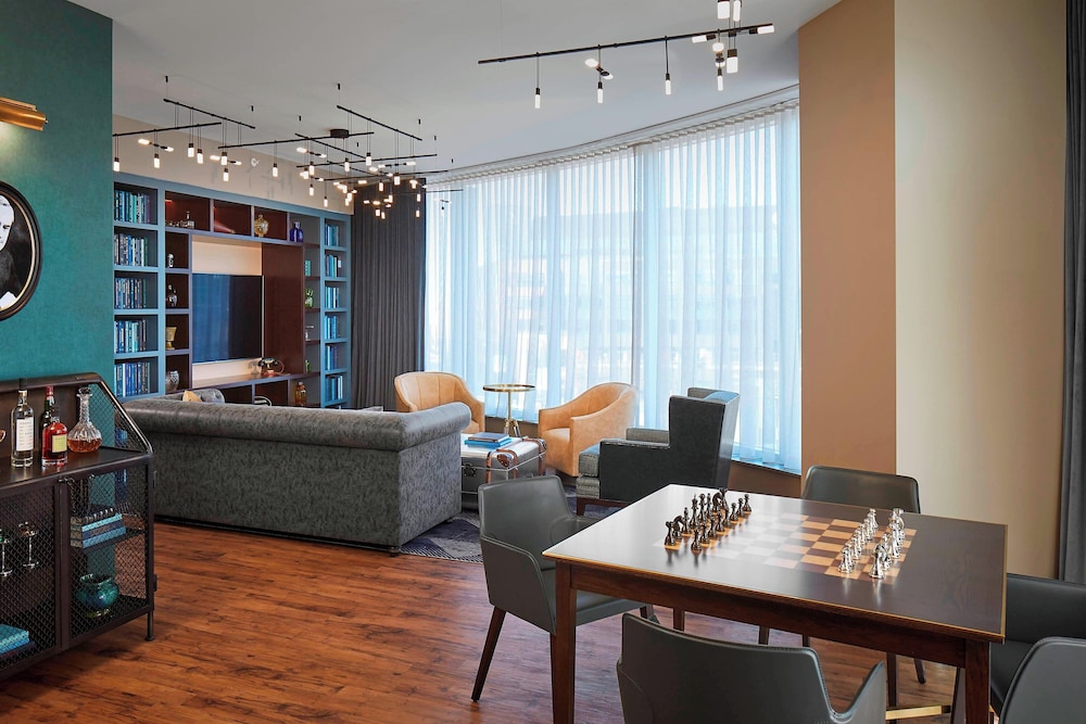 Suite, 1 Bedroom, City View thumbnail 6
