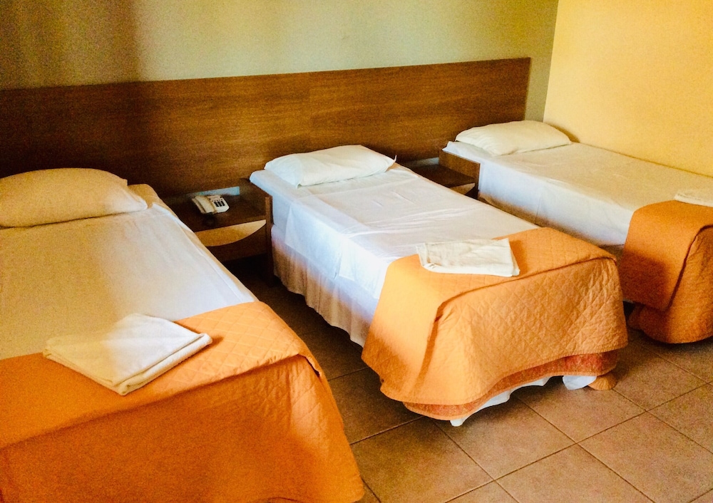 Triple Room, 3 Twin Beds