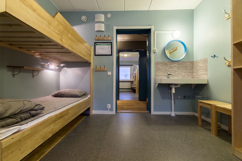 Economy Quadruple Room, Multiple Beds, Shared Bathroom photo 1
