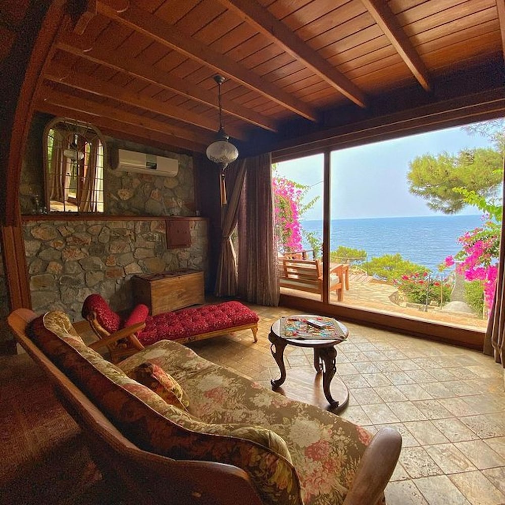 Private pool Sultan - Sea View photo 3