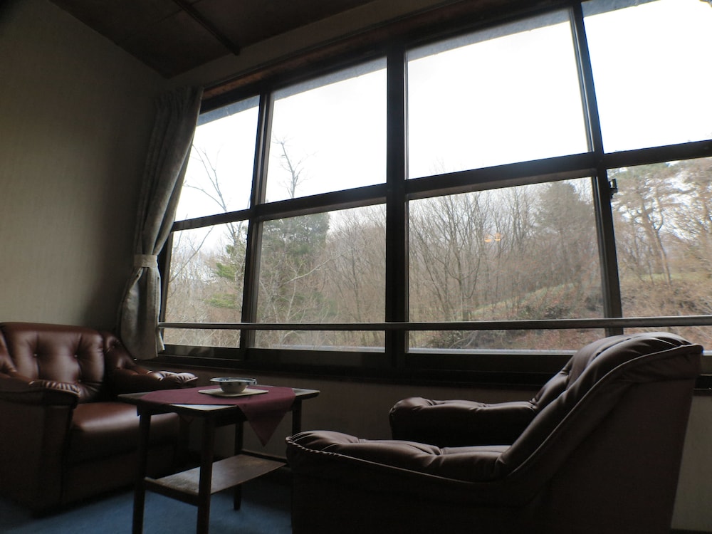 Japanese Style Room for 5 People with Shared Bathroom, Main Building photo 2
