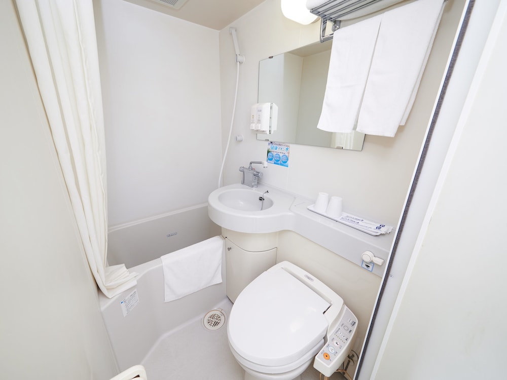 Run of House (Double Bed OR Loft Bed No guaranteed), Non Smoking - Photo 4