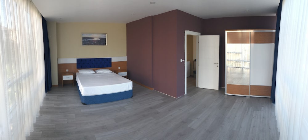 Family Suite, 2 Bedrooms photo 2