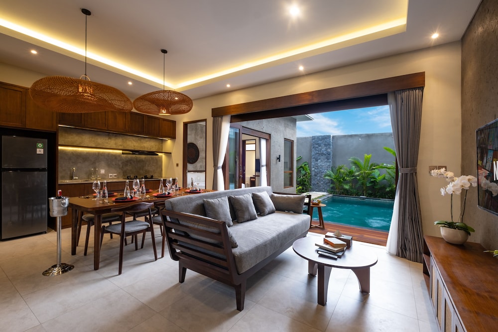 CLUSTER Three Bedroom Private Pool Villa - Photo 3