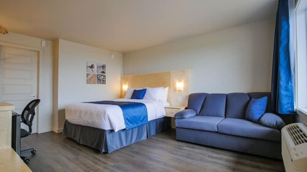 Comfort Room, 1 Queen Bed with Sofa bed (Pavillon Chaleurs)
