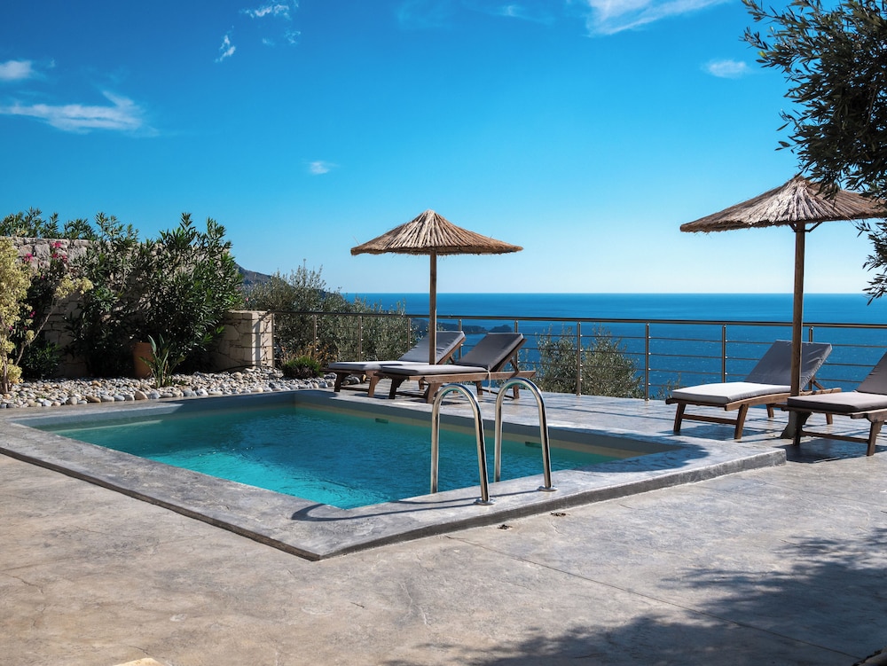 Villa, 2 Bedrooms, Private Pool, Sea View photo 3