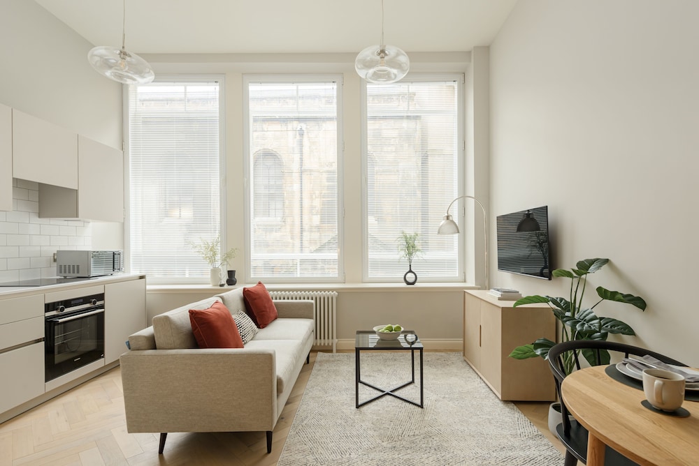 Superior Apartment, Courtyard View