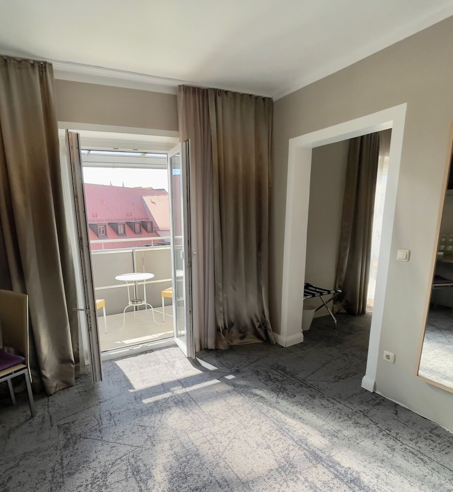 Suite photo 2