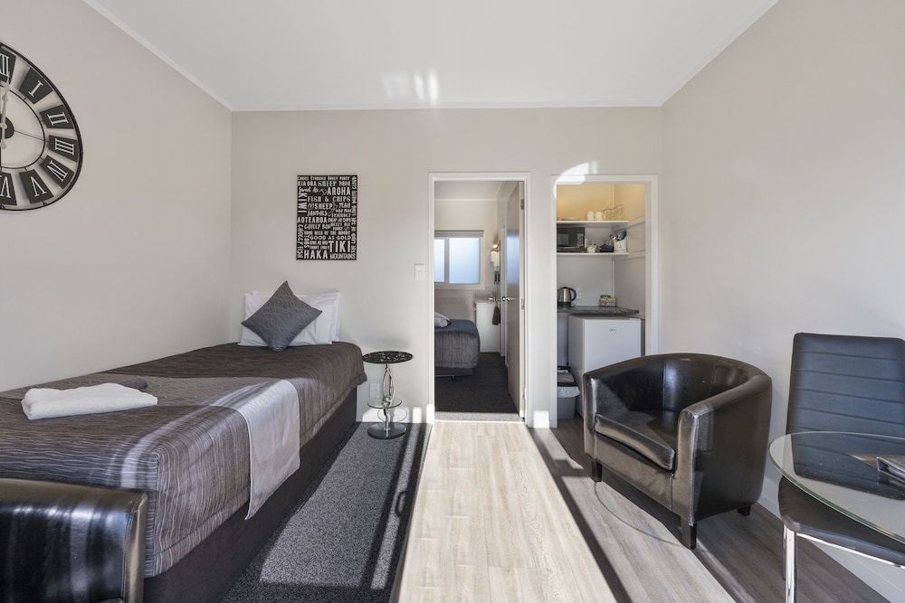 Deluxe Suite photo 1