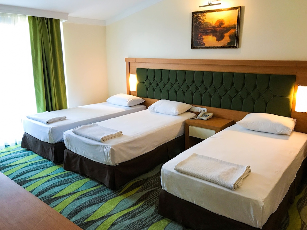 Triple Room, 3 Twin Beds