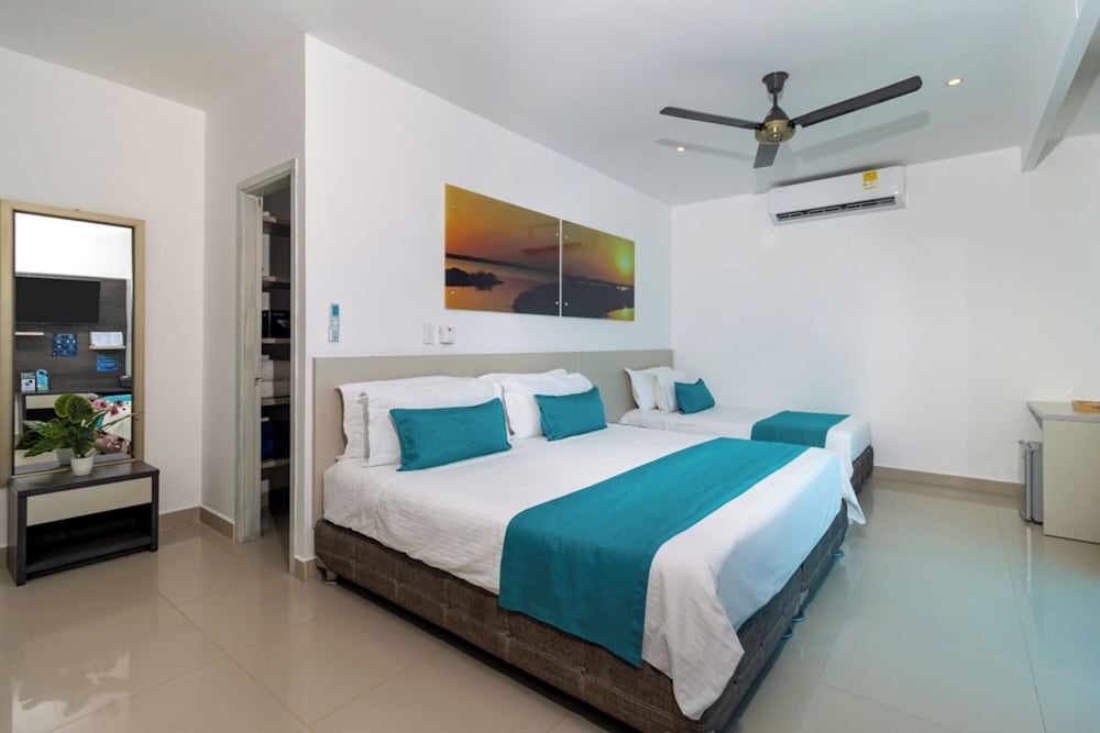 Standard Triple Room, Multiple Beds photo 2