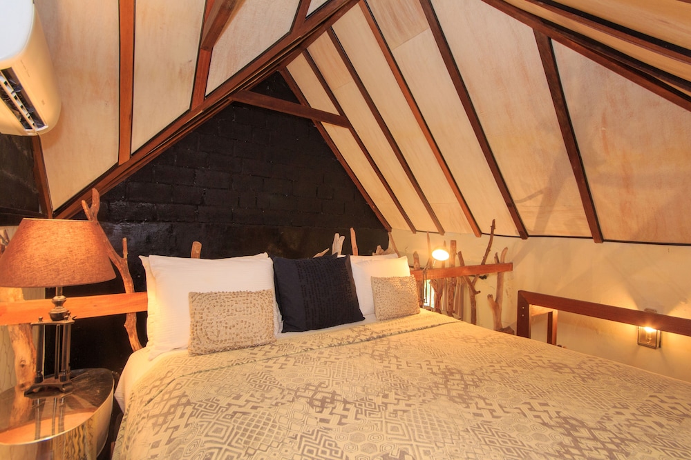 Luxury Room - Photo 1