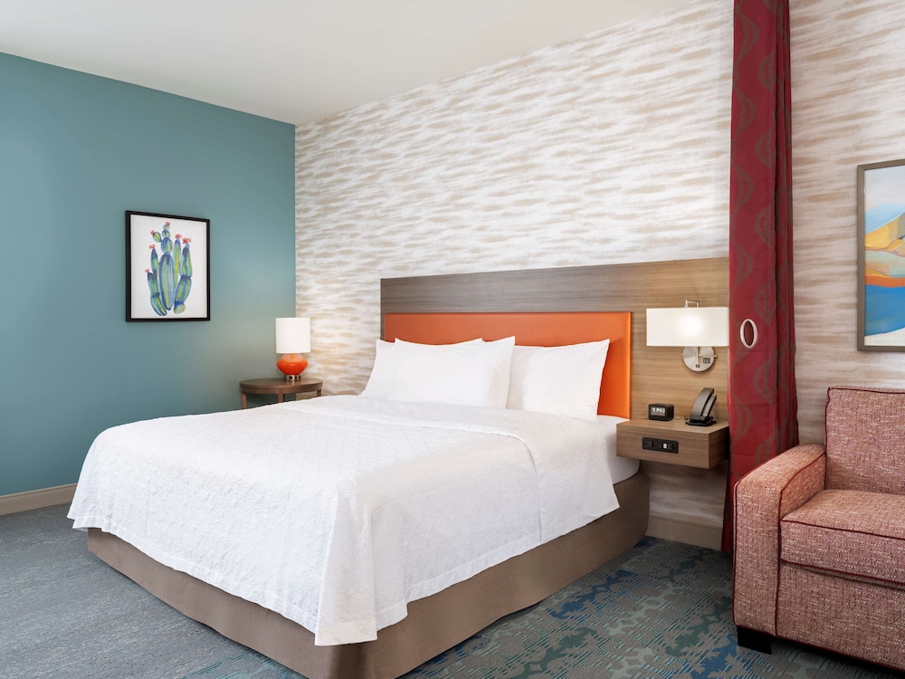 Studio, 1 King Bed, Accessible, Bathtub - Photo 1