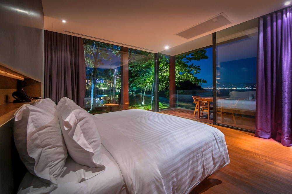 One Bedroom Beach Access Pool Villa photo 3