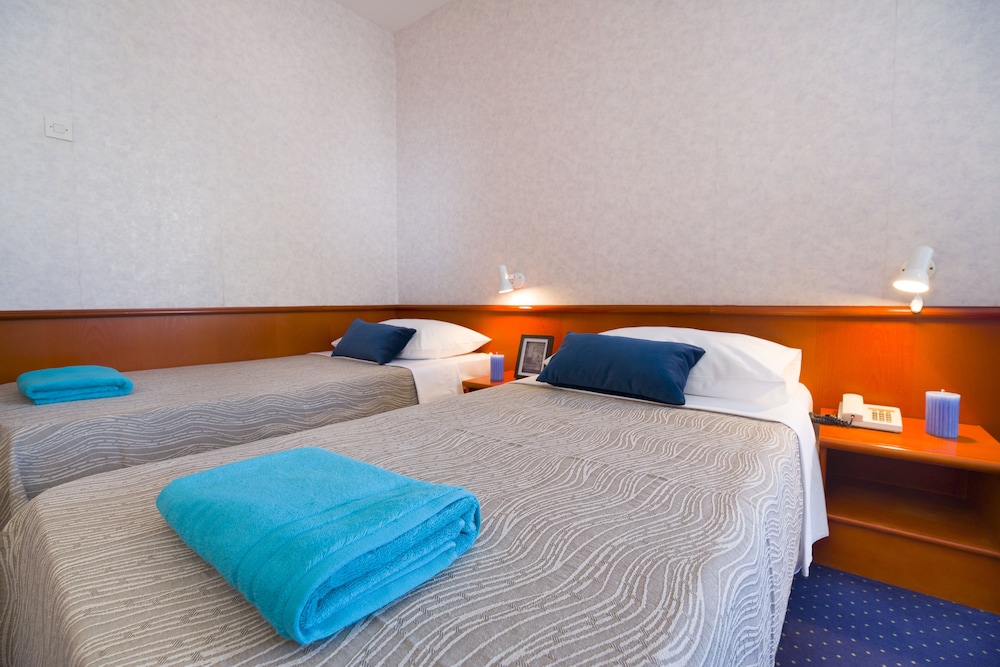 Comfort Double Room, Balcony (AC) photo 3