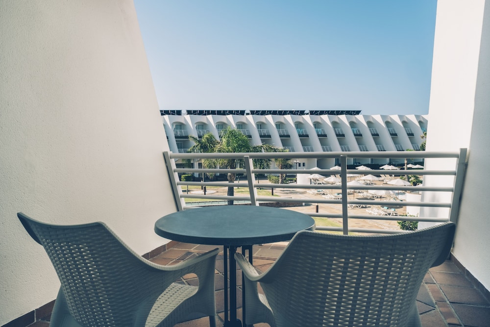 Twin Room, Partial Sea View - Photo 4