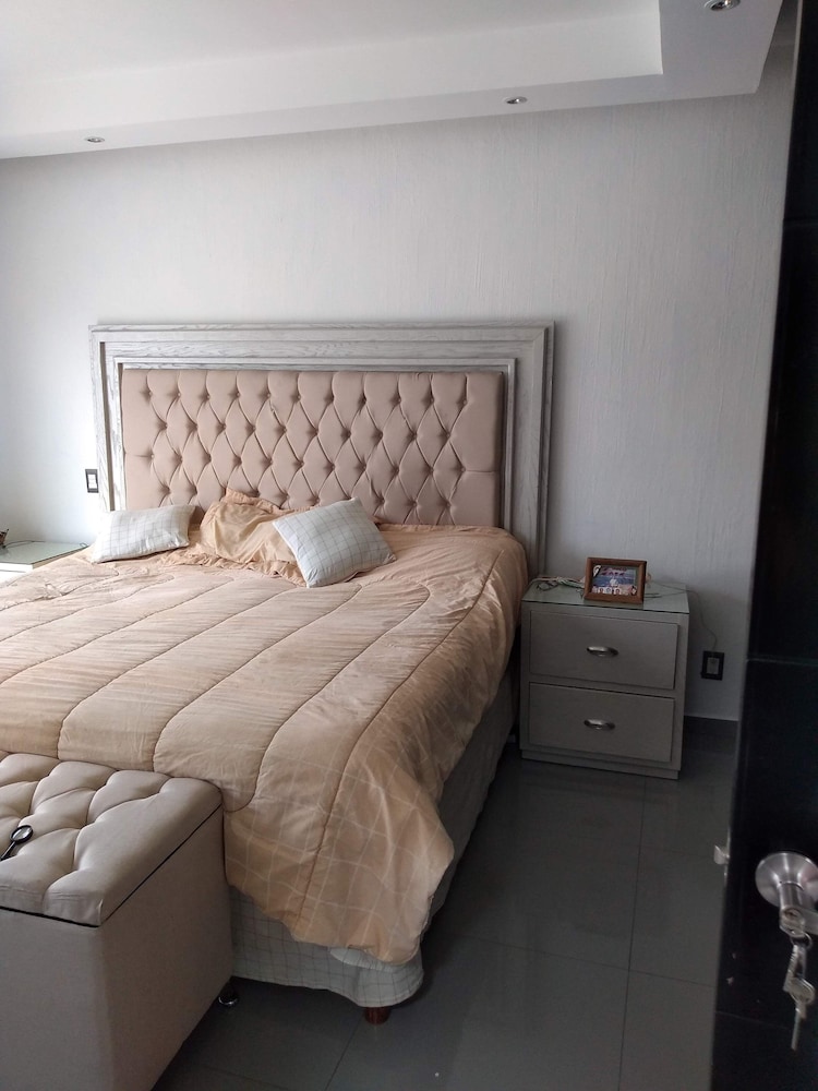 House, 2 Bedrooms, Accessible
